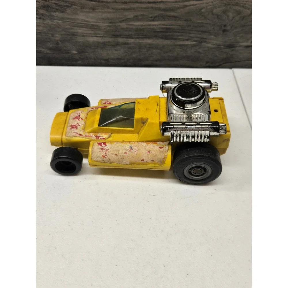 Vintage 1972 Remco Industries Yellow Toy Car Racing Vehicle Harrison NJ 70s‎ Toy